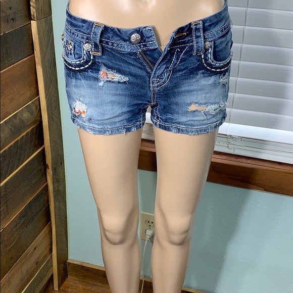 Miss Me signature Shorts Distressed Size 25 EUC - Picture 3 of 13